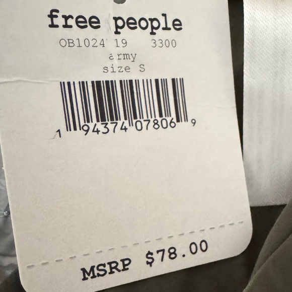 NEW Free People Movement SMALL Pretty lil running top Scallop Edge Army - Picture 7 of 7